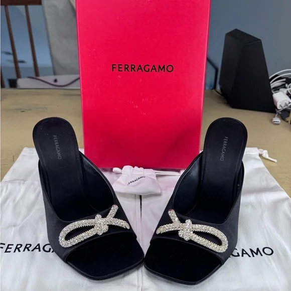 FERAGAMO Amy X5 Mules - Picture 1 of 9